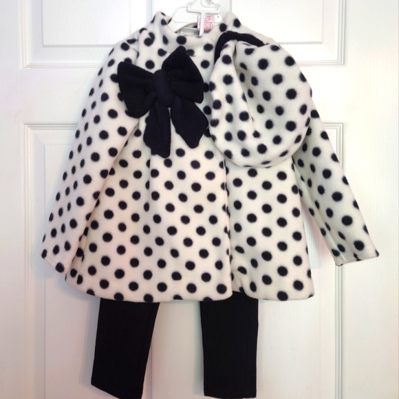 Maggie & Zoe Other - NWOT Adorable Maggie & Zoe Outfit Set 4T